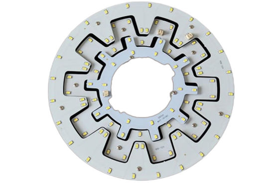 よい価格 Rohs に準拠する黒いシルクスクリーン アルミニウム印刷回路板 精密な穴容量 オンライン